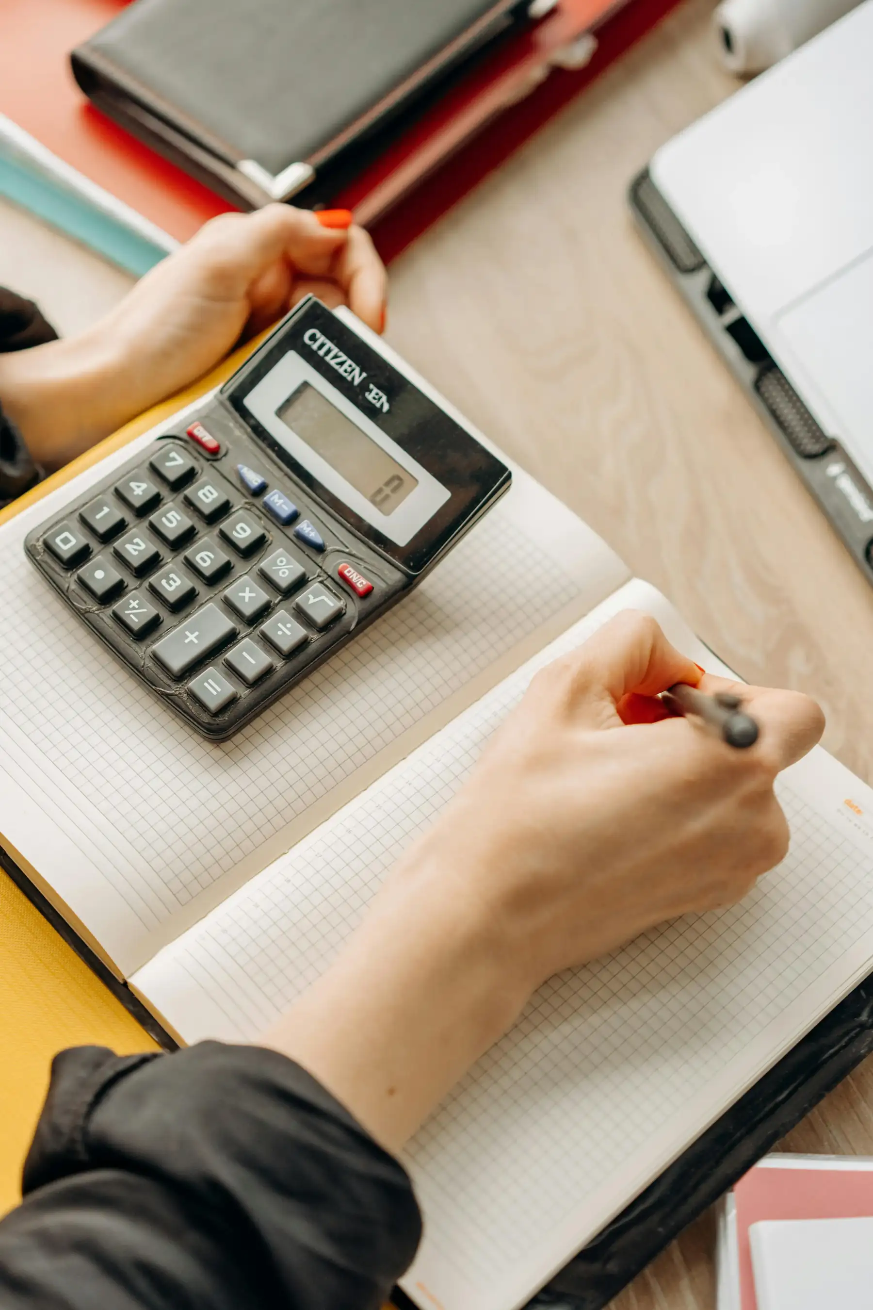 Financial calculator tools for investment portfolio optimization — dollar cost averaging, rebalancing and compound return calculations