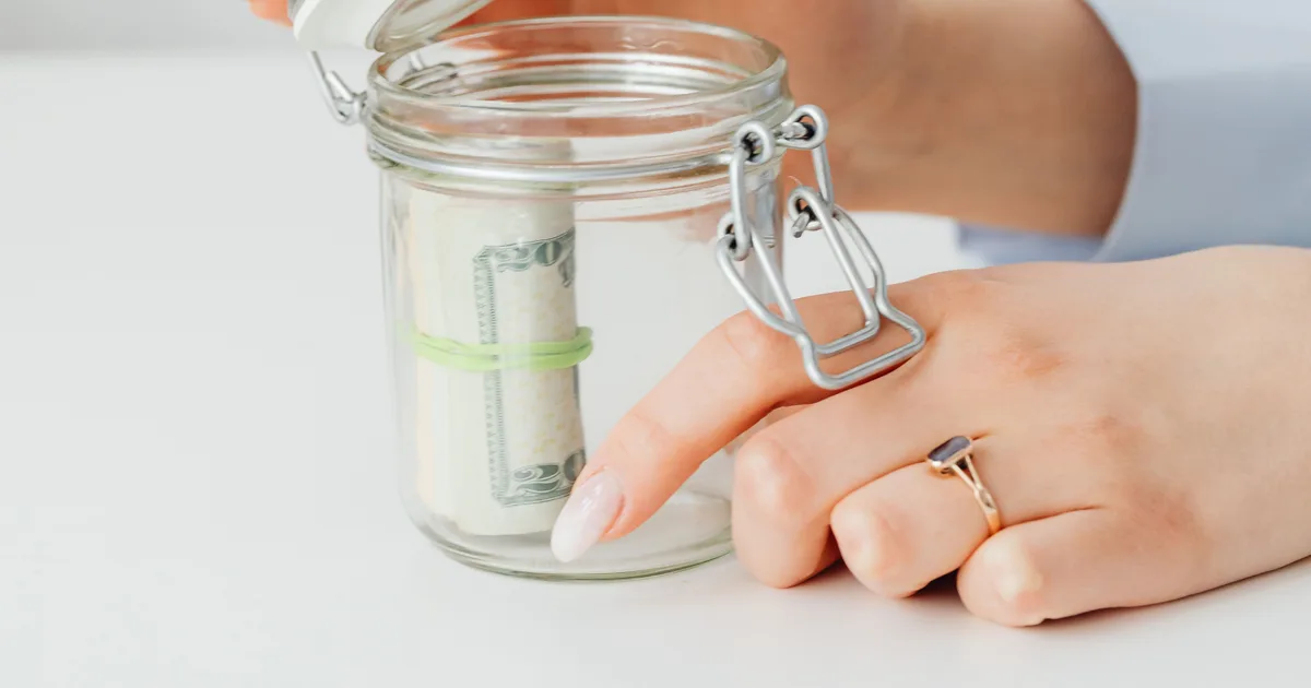 Emergency fund calculator, how many months of expenses to keep as a financial safety net