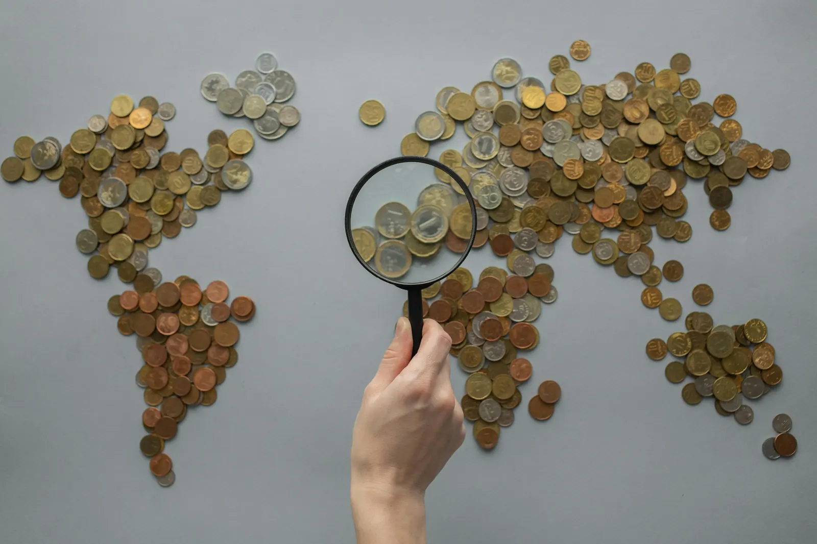 Economia 101 — come PIL, inflazione, tassi di interesse e occupazione guidano i mercati