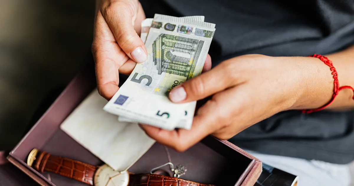Salary calculator: estimate what you keep from a yearly salary after tax and contributions