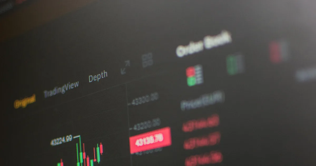 Stock split calculator, new share count and adjusted price per share after a forward or reverse split